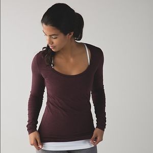 Lululemon long sleeve size 6, soft comfy fabric